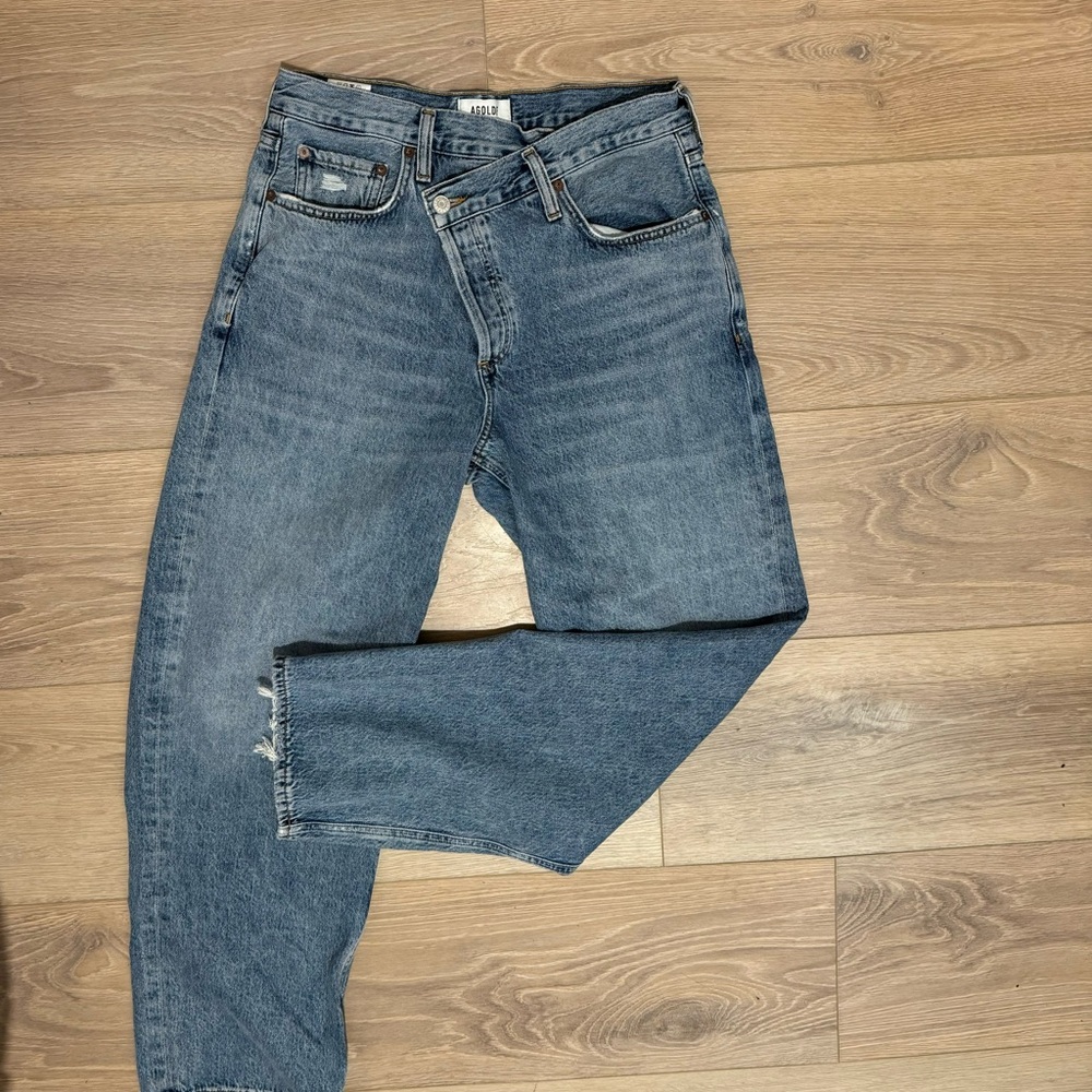 Agolde Criss Cross Boyfriend straight leg  Jean.